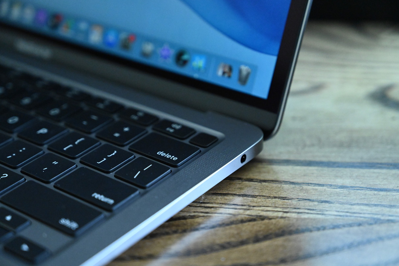 Разъём для наушников в MacBook Air 2020